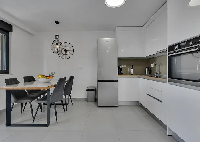 Apartment Sky Makarska